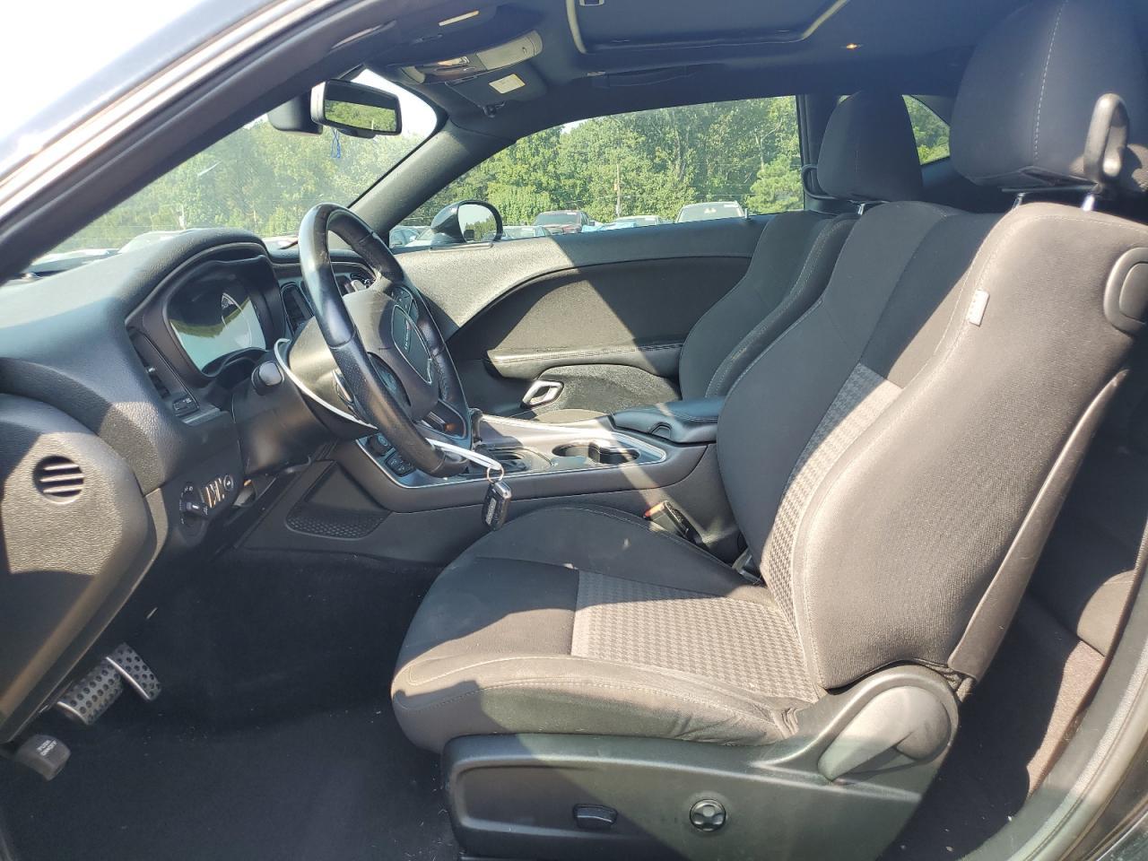 2018 Dodge Challenger - zdjęcie 7