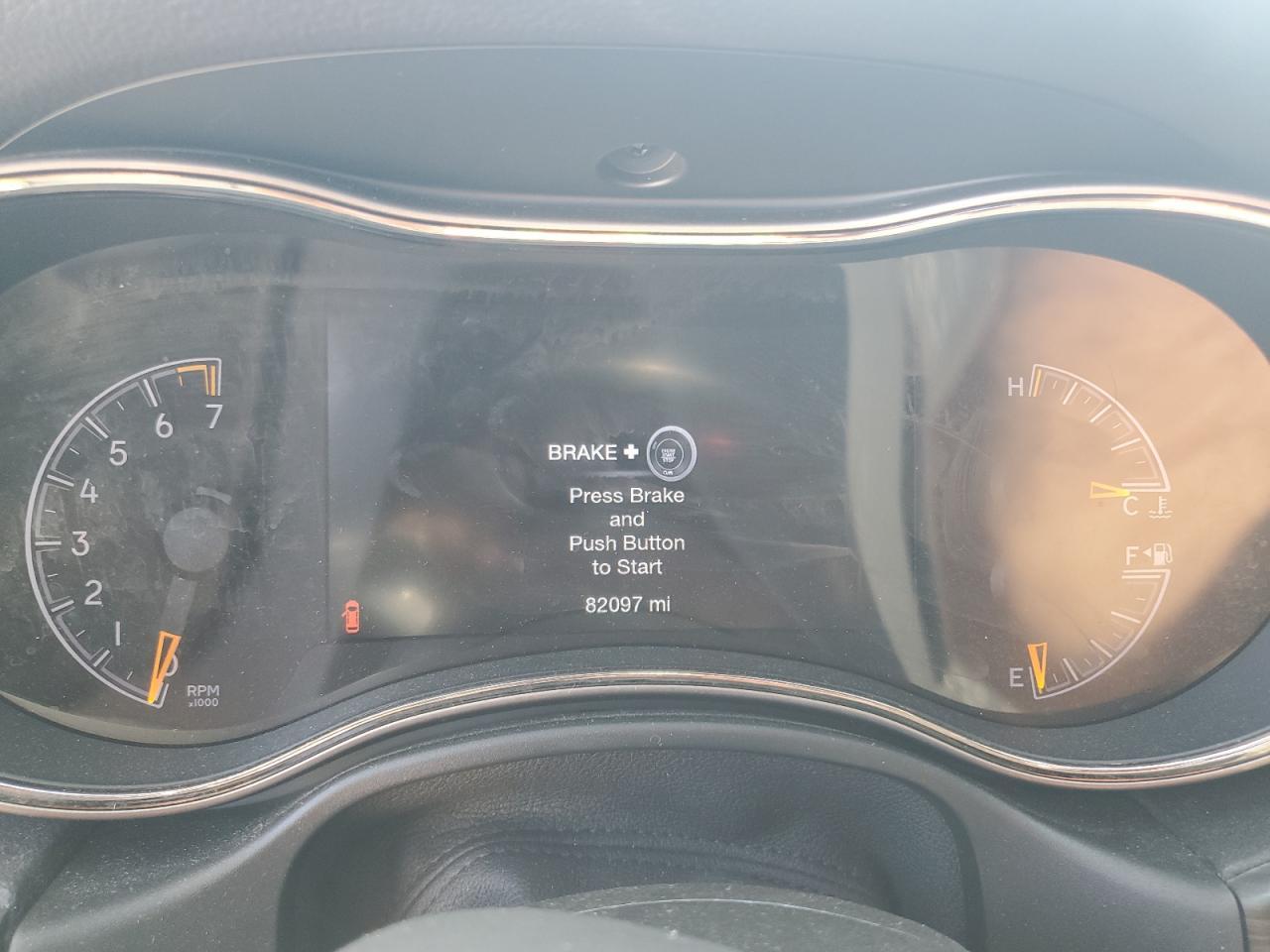 2020 Jeep Grand Cherokee Limited - zdjęcie 9