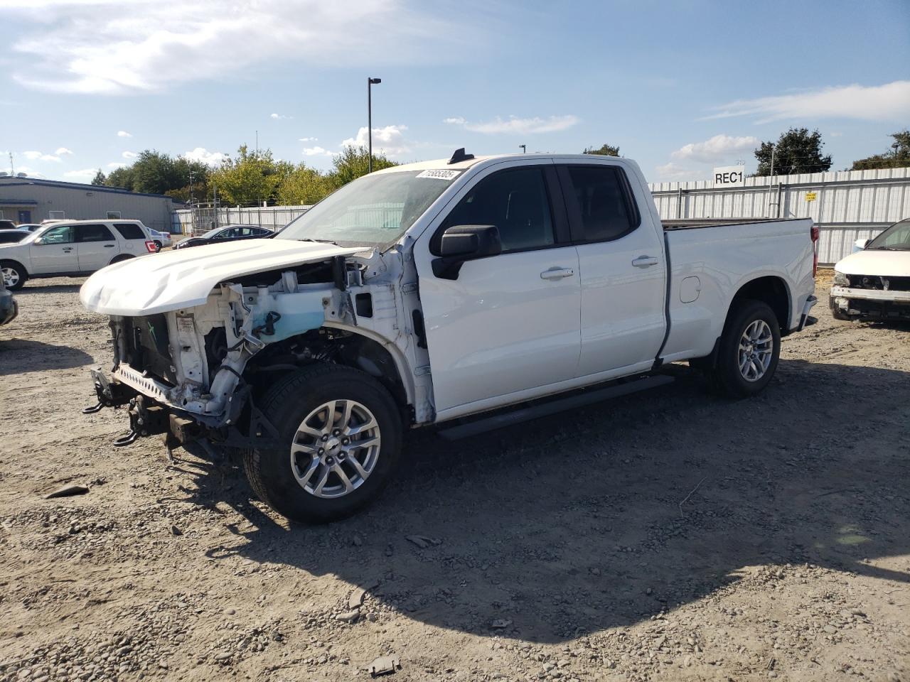 2019 Chevrolet Silverado - zdjęcie główne