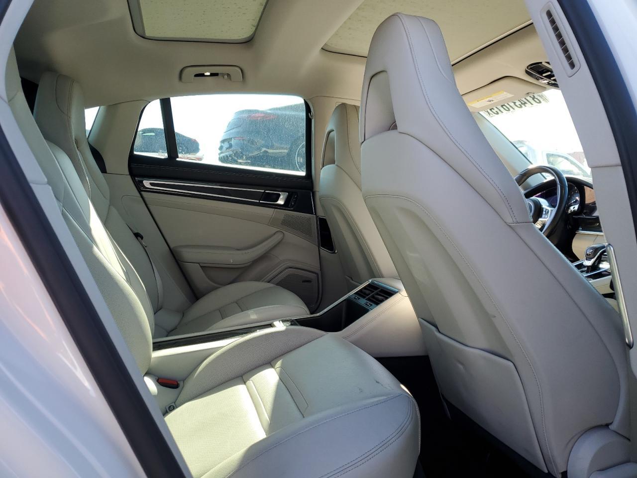 2018 Porsche Panamera 4 - zdjęcie 10