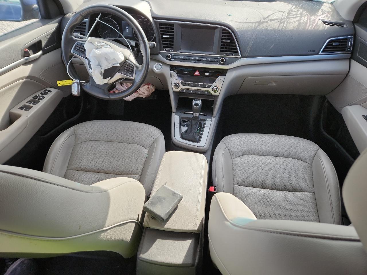 2017 Hyundai Elantra Se - zdjęcie 8