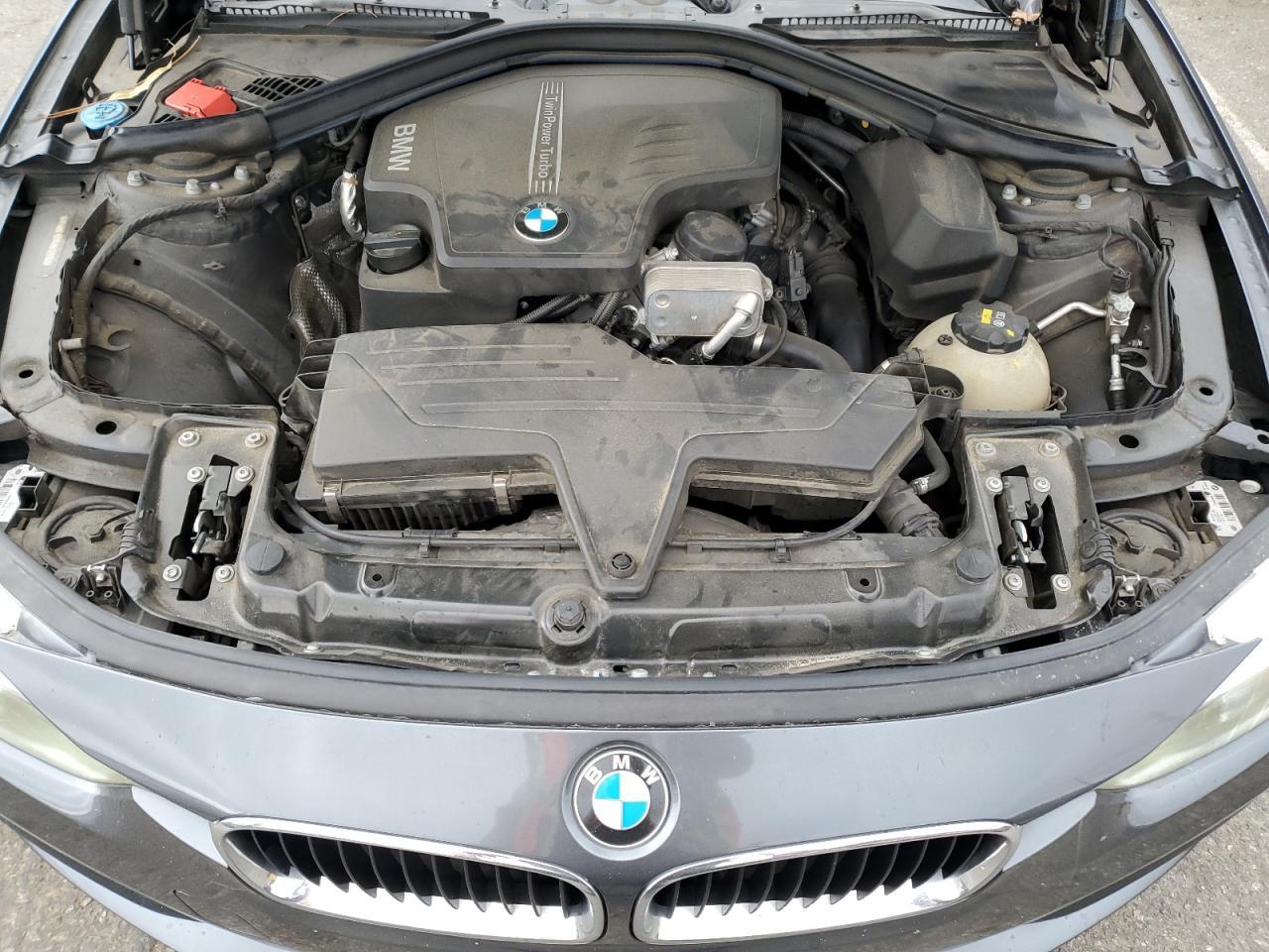 2017 BMW Seria 3 - zdjęcie 11