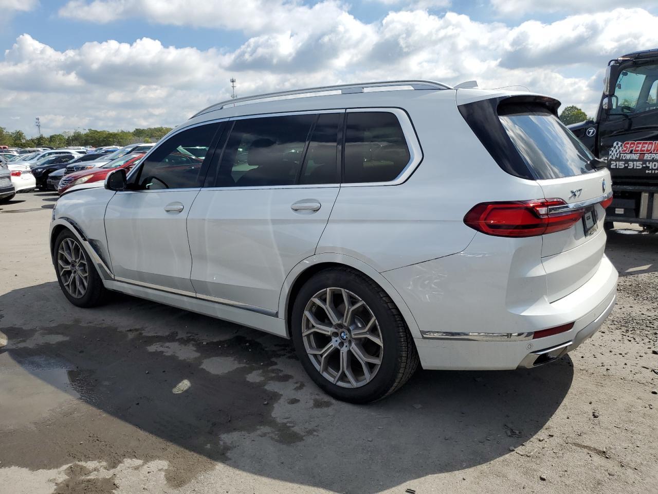 2020 BMW X7 xDrive40I - zdjęcie 2