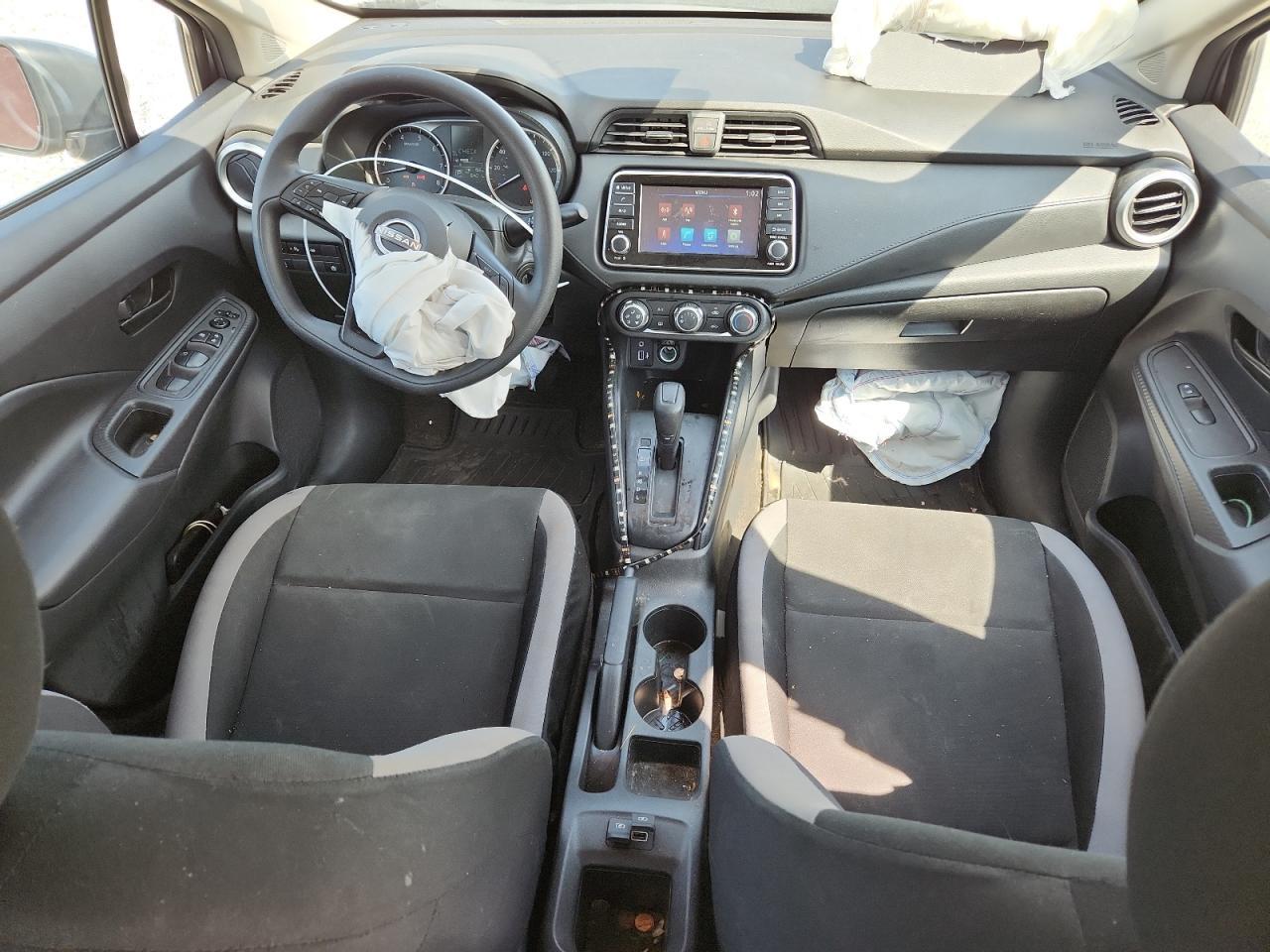 2025 Nissan Versa S - zdjęcie 8