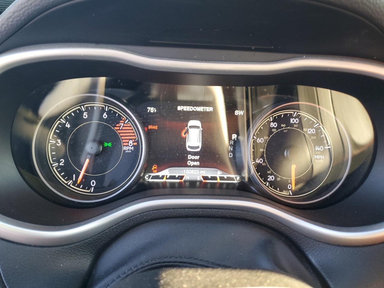 2016 Jeep Cherokee Trailhawk - zdjęcie 9