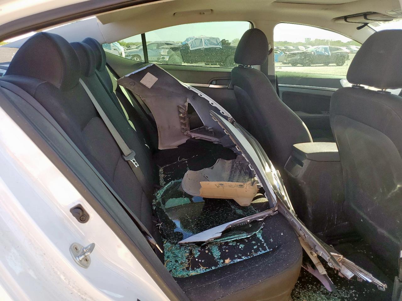 2020 Hyundai Elantra Sel - zdjęcie 10