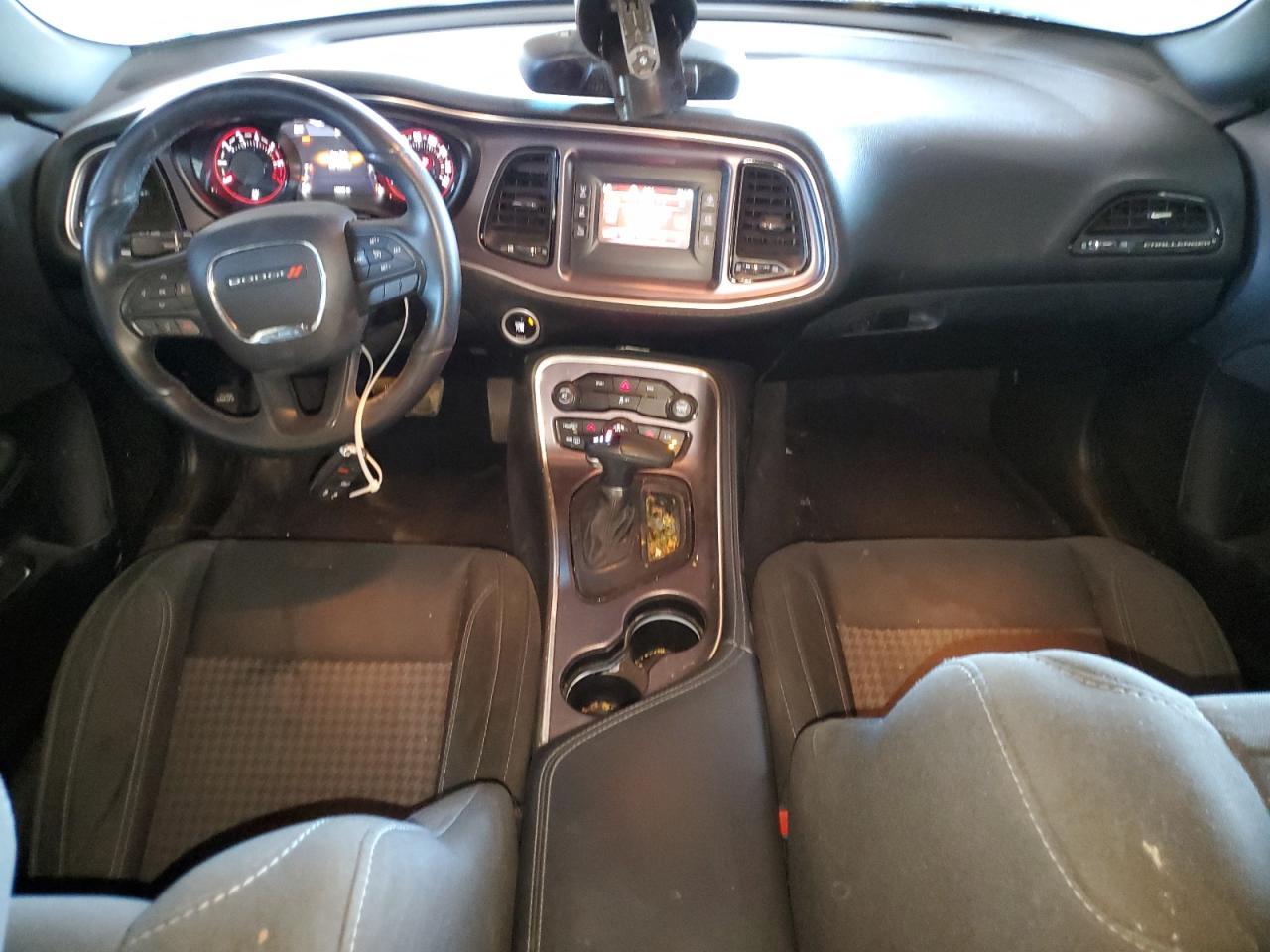 2016 Dodge Challenger Sxt - zdjęcie 8