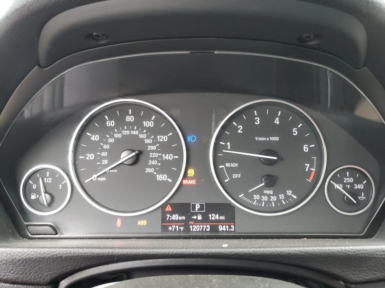 2017 BMW Seria 3 - zdjęcie 9