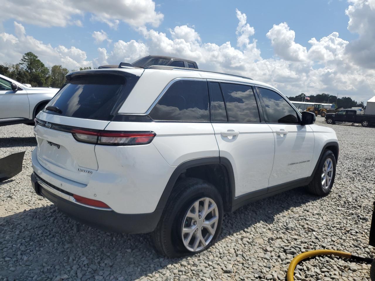 2022 Jeep Grand Cherokee Limited - zdjęcie 3
