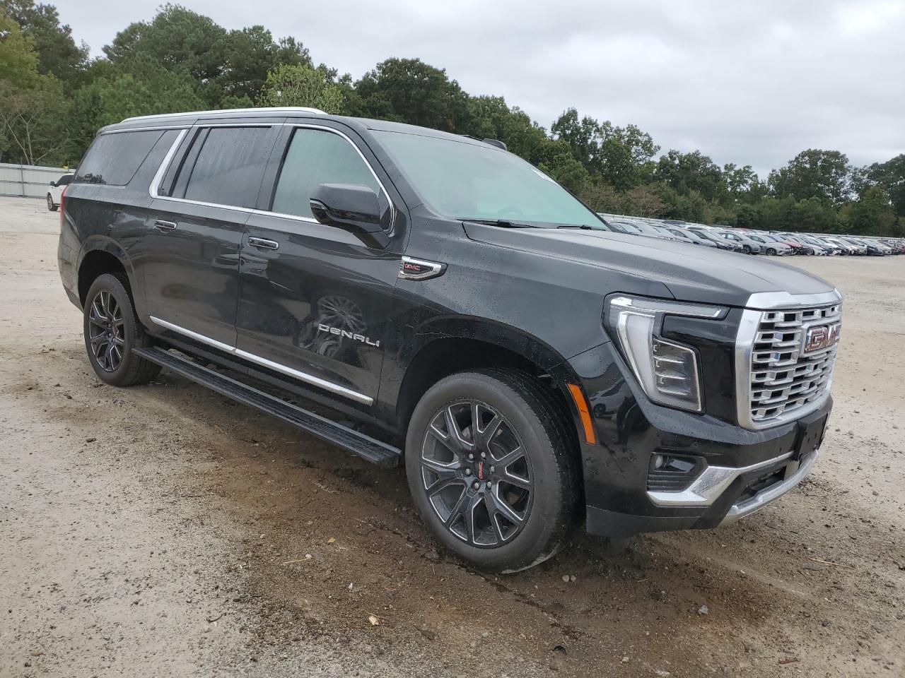 2025 GMC Yukon Xl Denali - zdjęcie 4