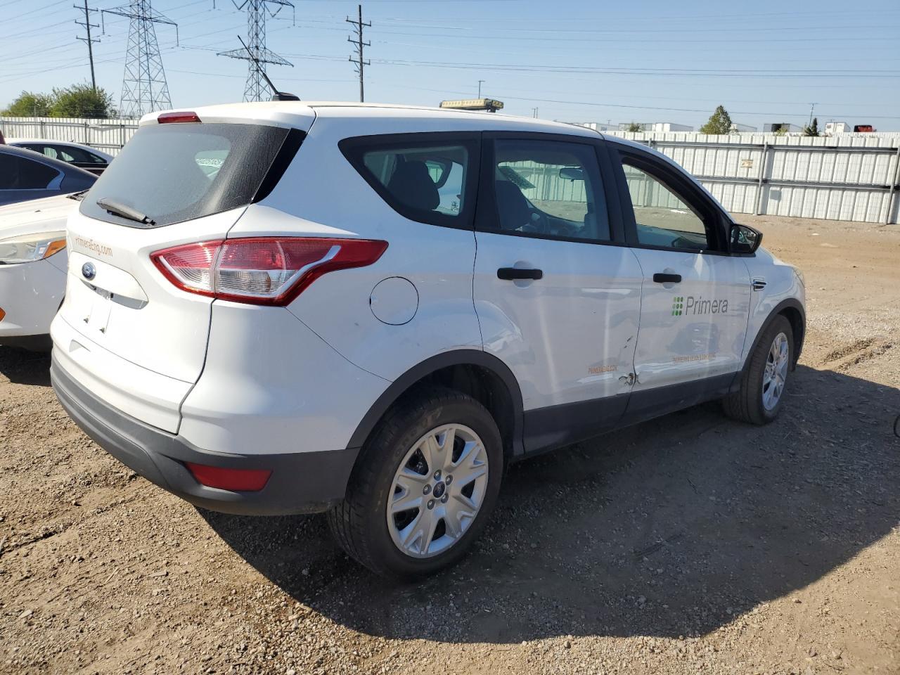 2014 Ford Escape S - zdjęcie 3