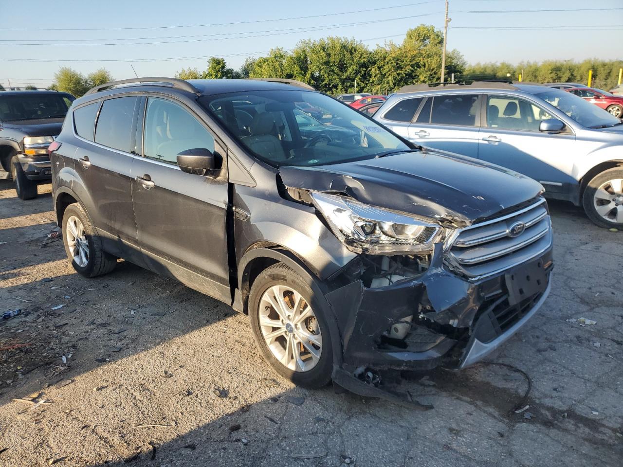 2019 Ford Escape - zdjęcie 4