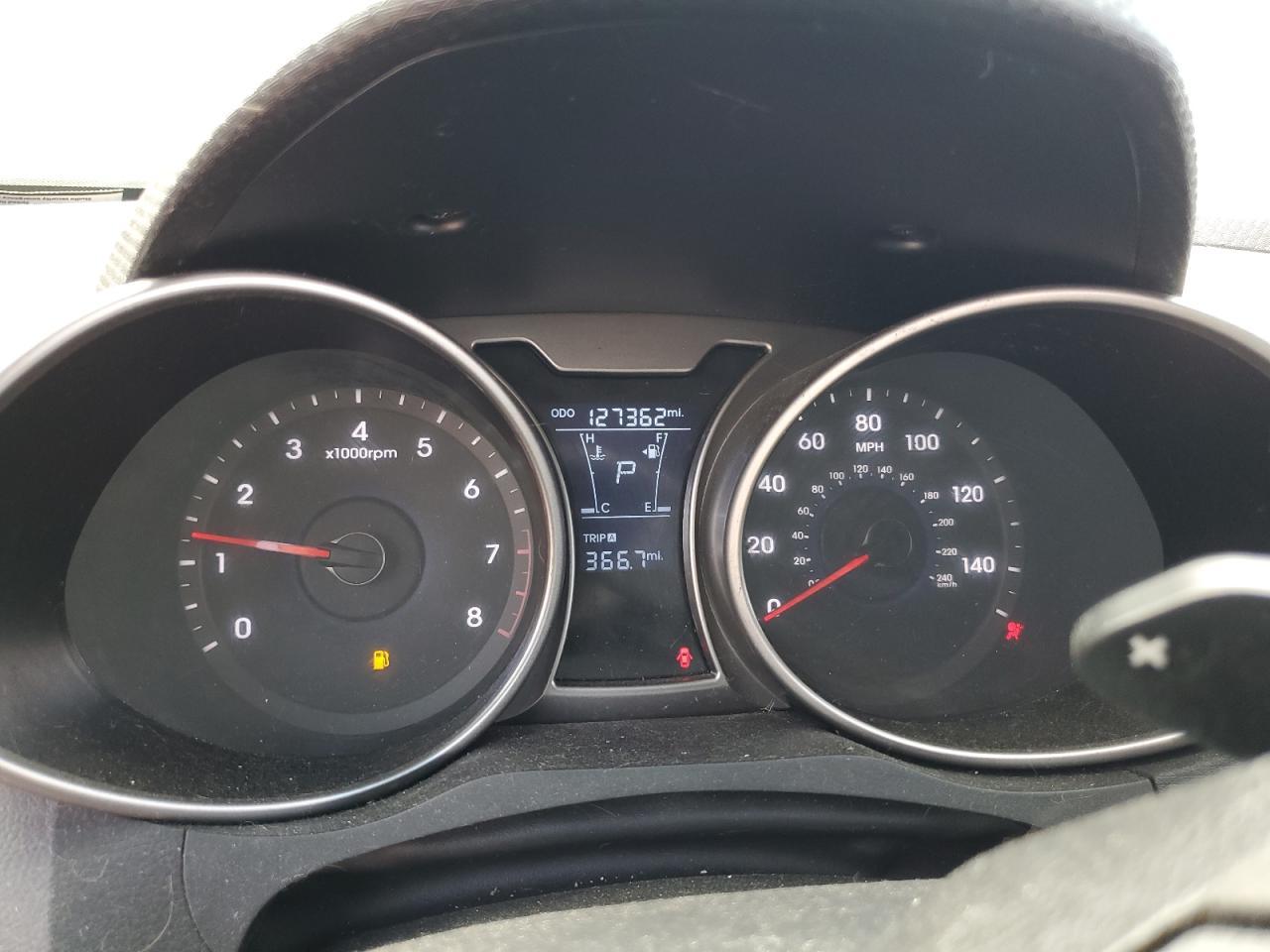 2014 Hyundai Veloster Base - zdjęcie 9