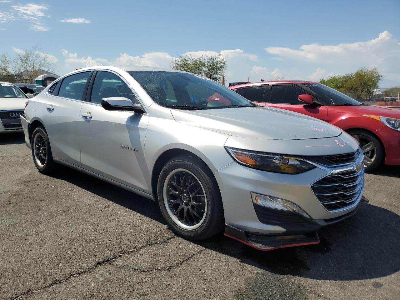 2020 Chevrolet Malibu - zdjęcie 4