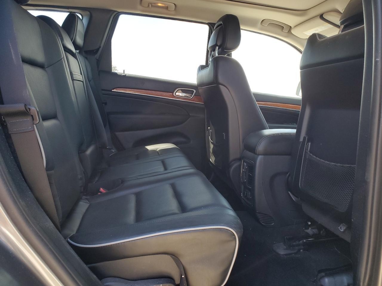 2013 Jeep Grand Cherokee Overland - zdjęcie 11