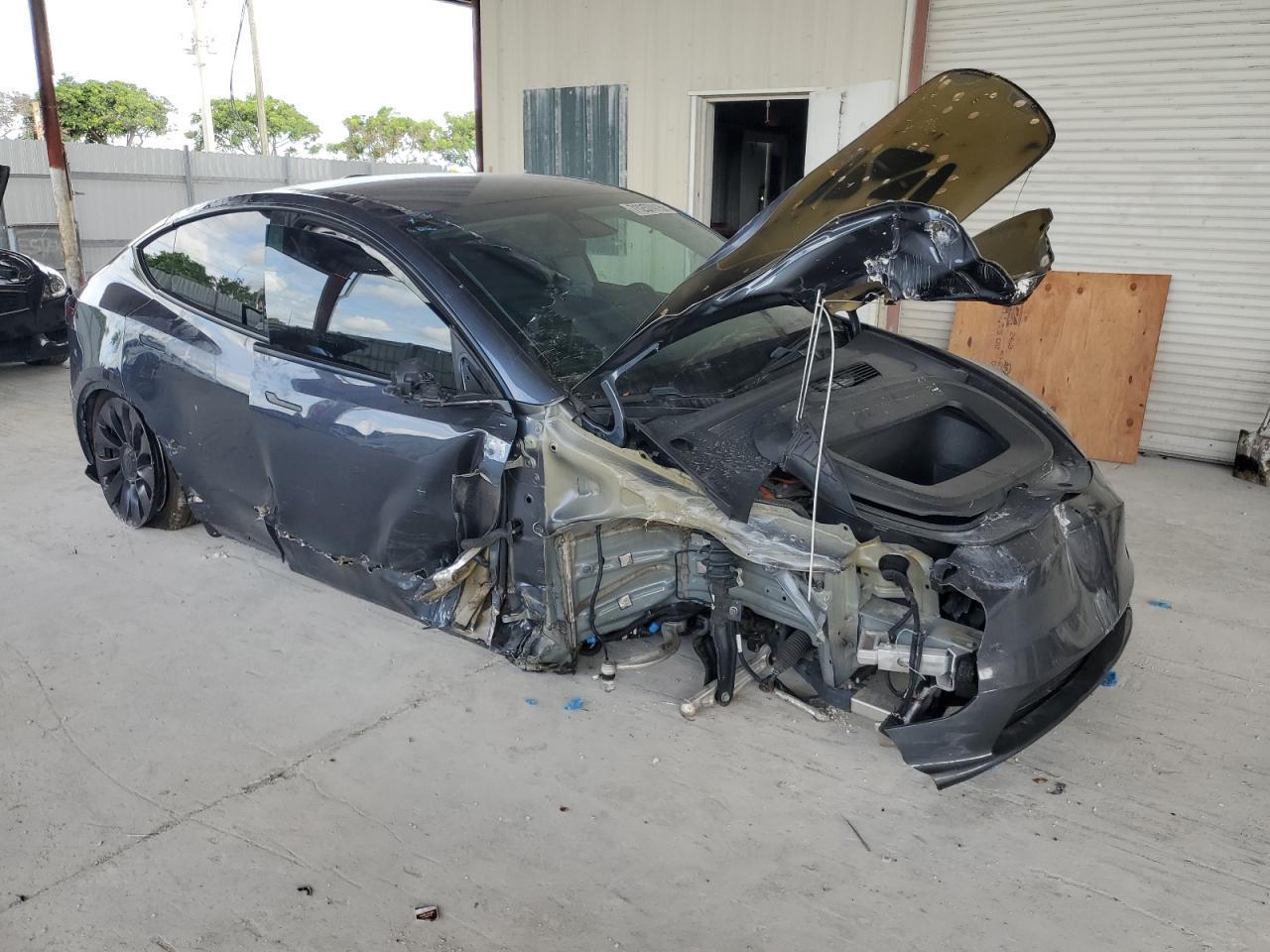 2020 Tesla Model Y - zdjęcie 4