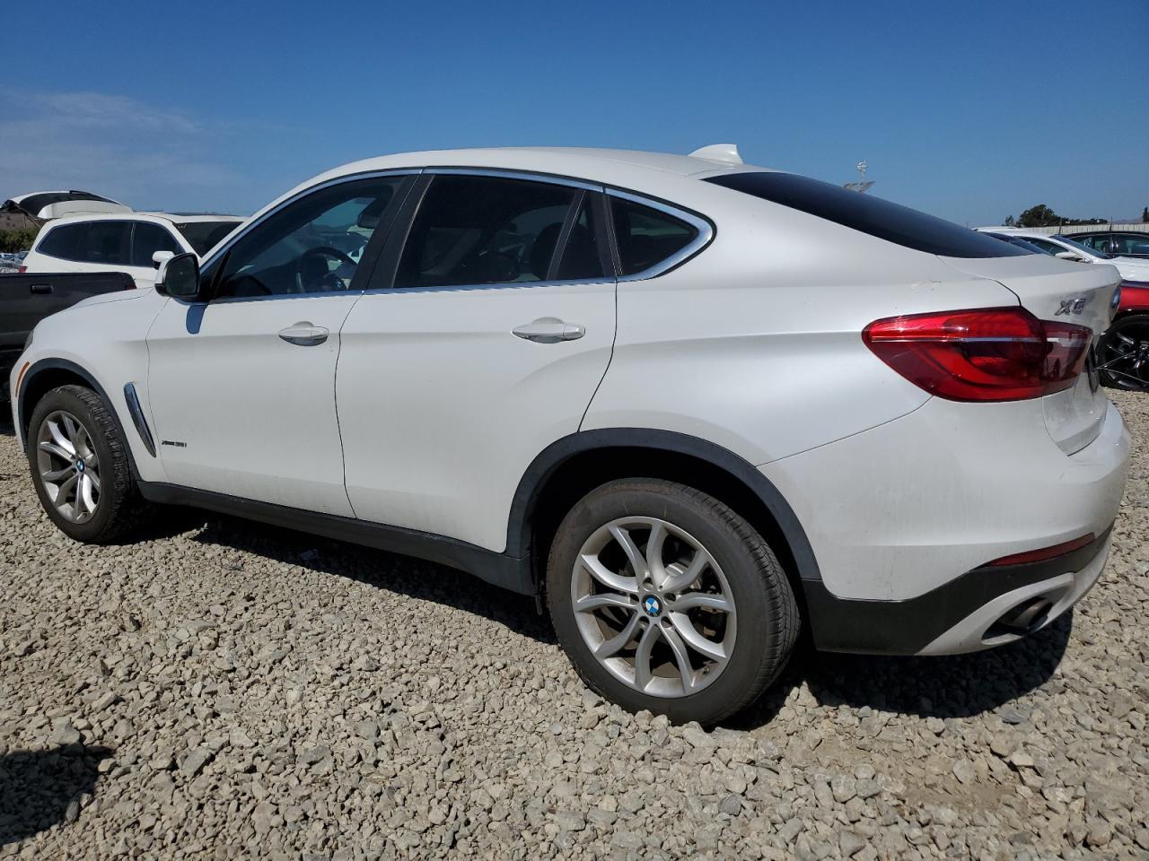 2015 BMW X6 - zdjęcie 2