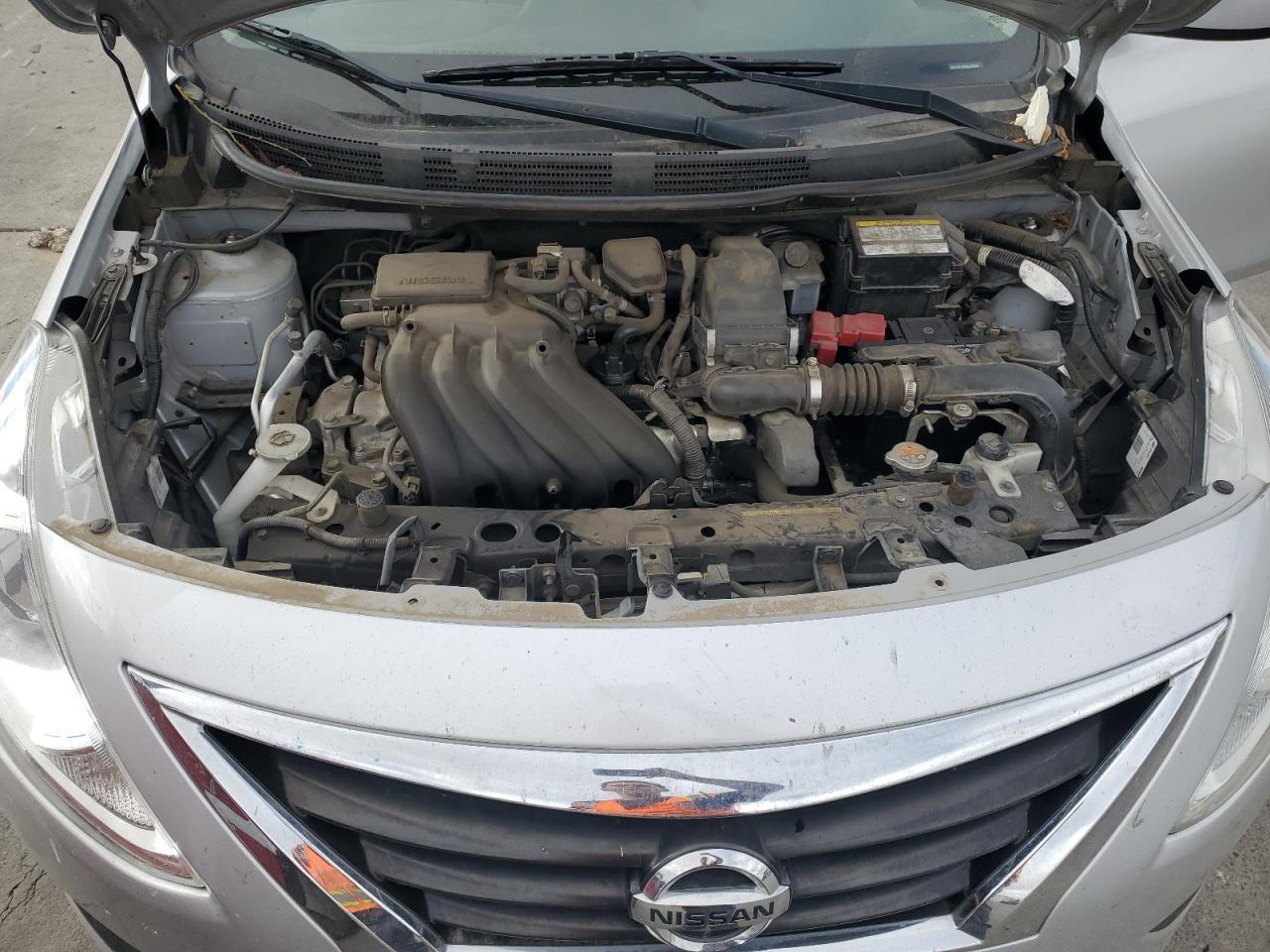 2017 Nissan Versa - zdjęcie 11