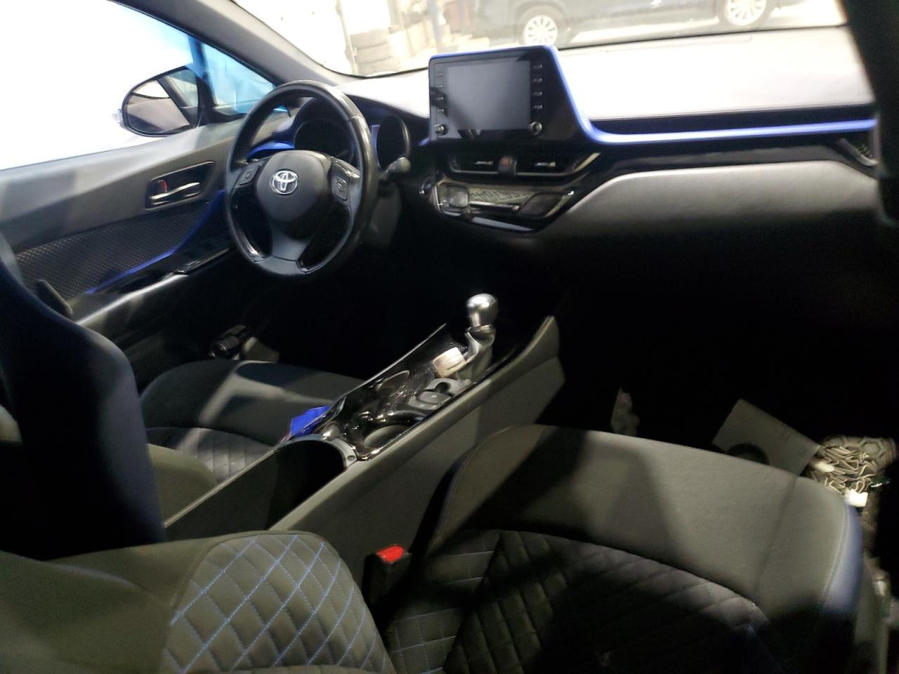 2021 Toyota C-Hr Xle - zdjęcie 8