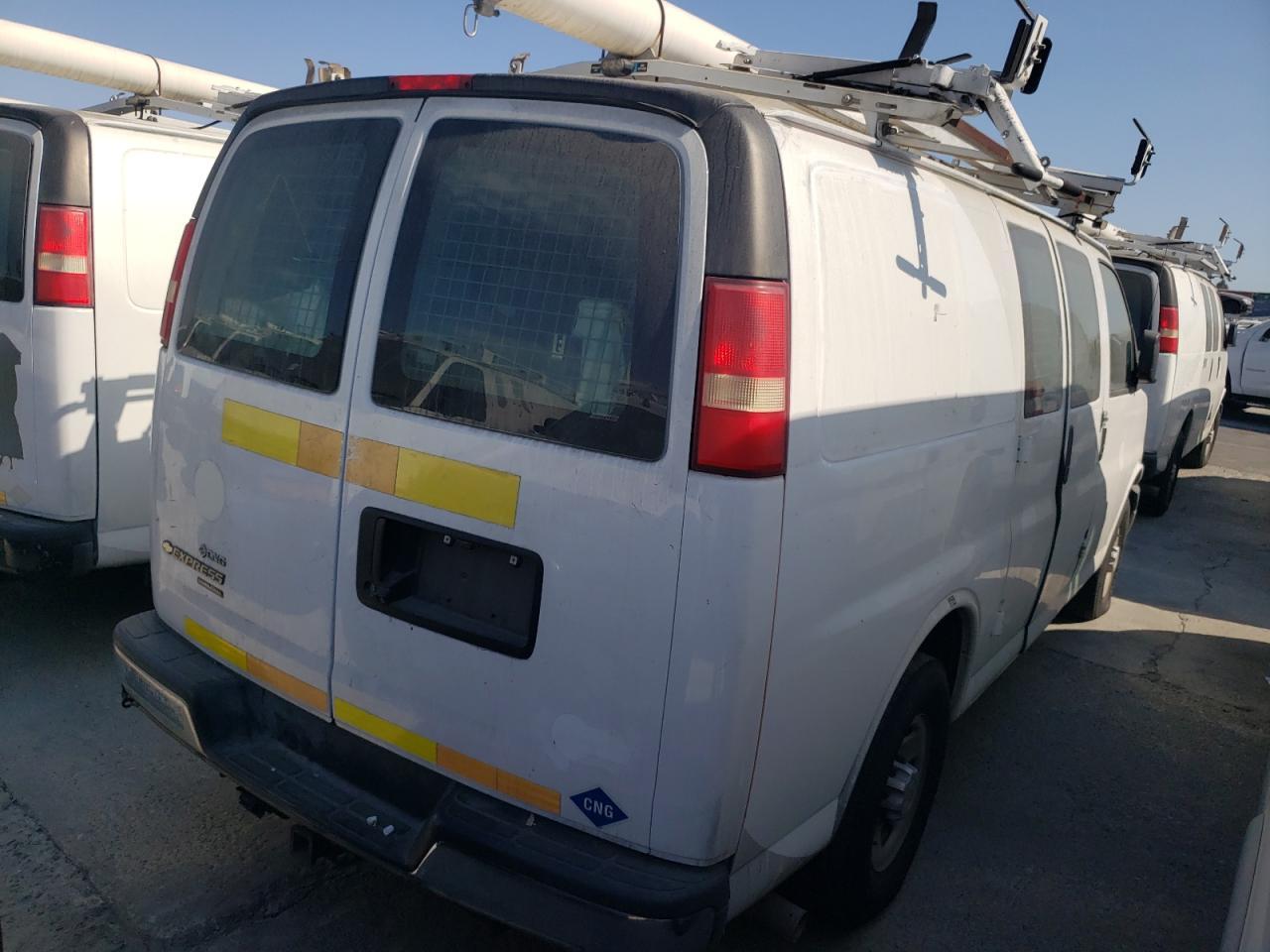 2014 Chevrolet Express G2500 - zdjęcie 3