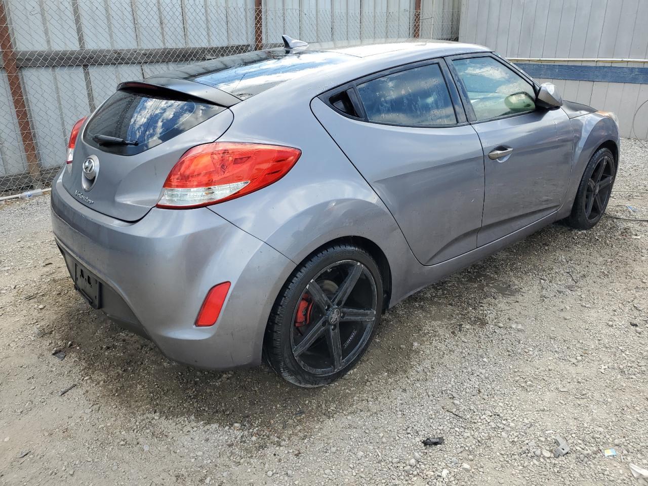 2014 Hyundai Veloster Base - zdjęcie 3