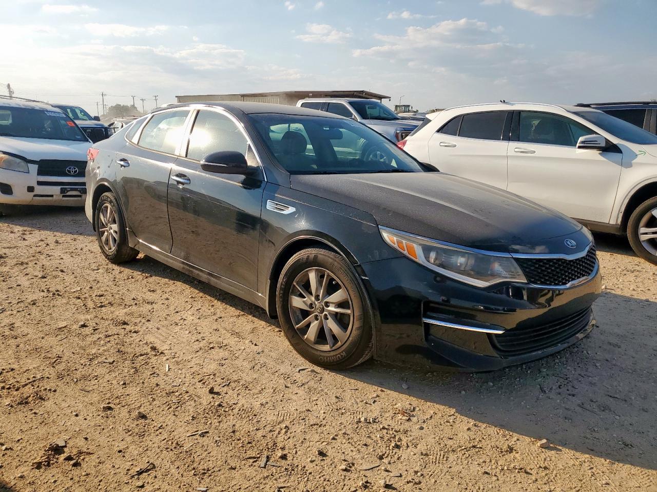 2017 Kia Optima - zdjęcie 4