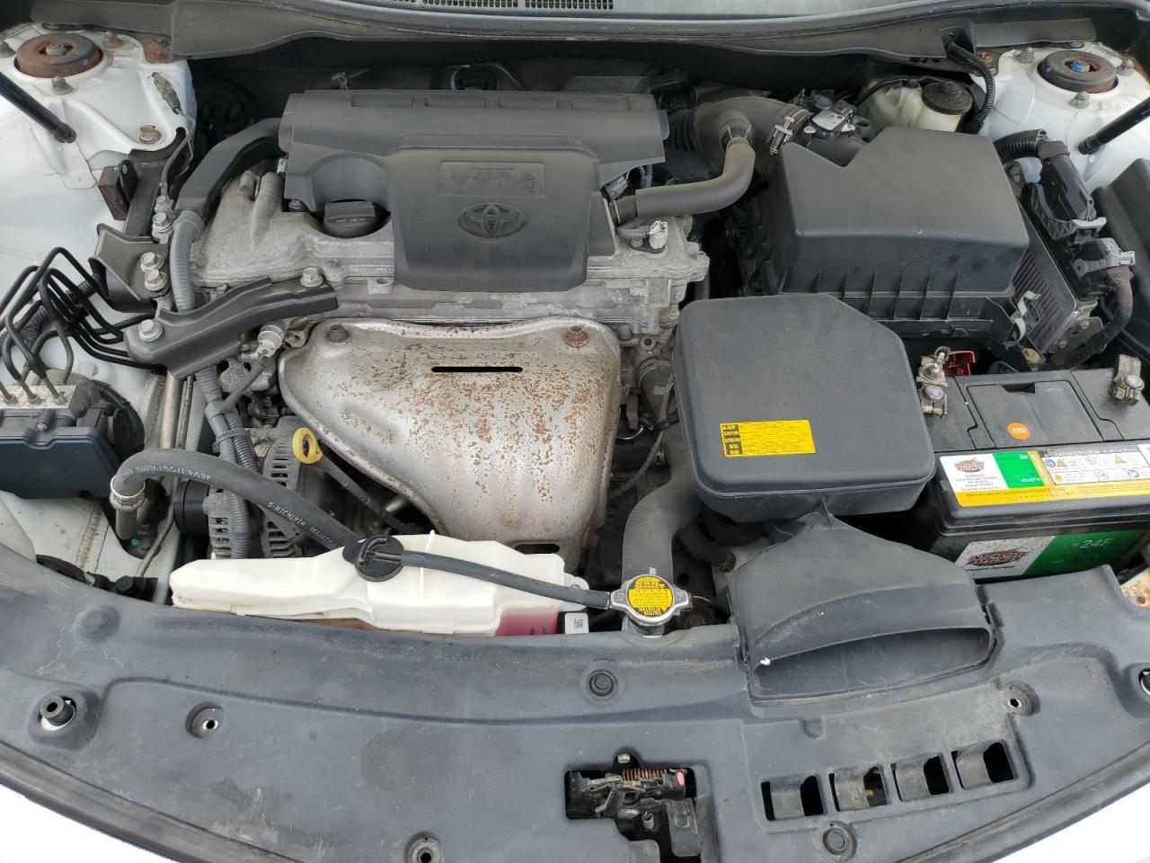 2014 Toyota Camry L - zdjęcie 11