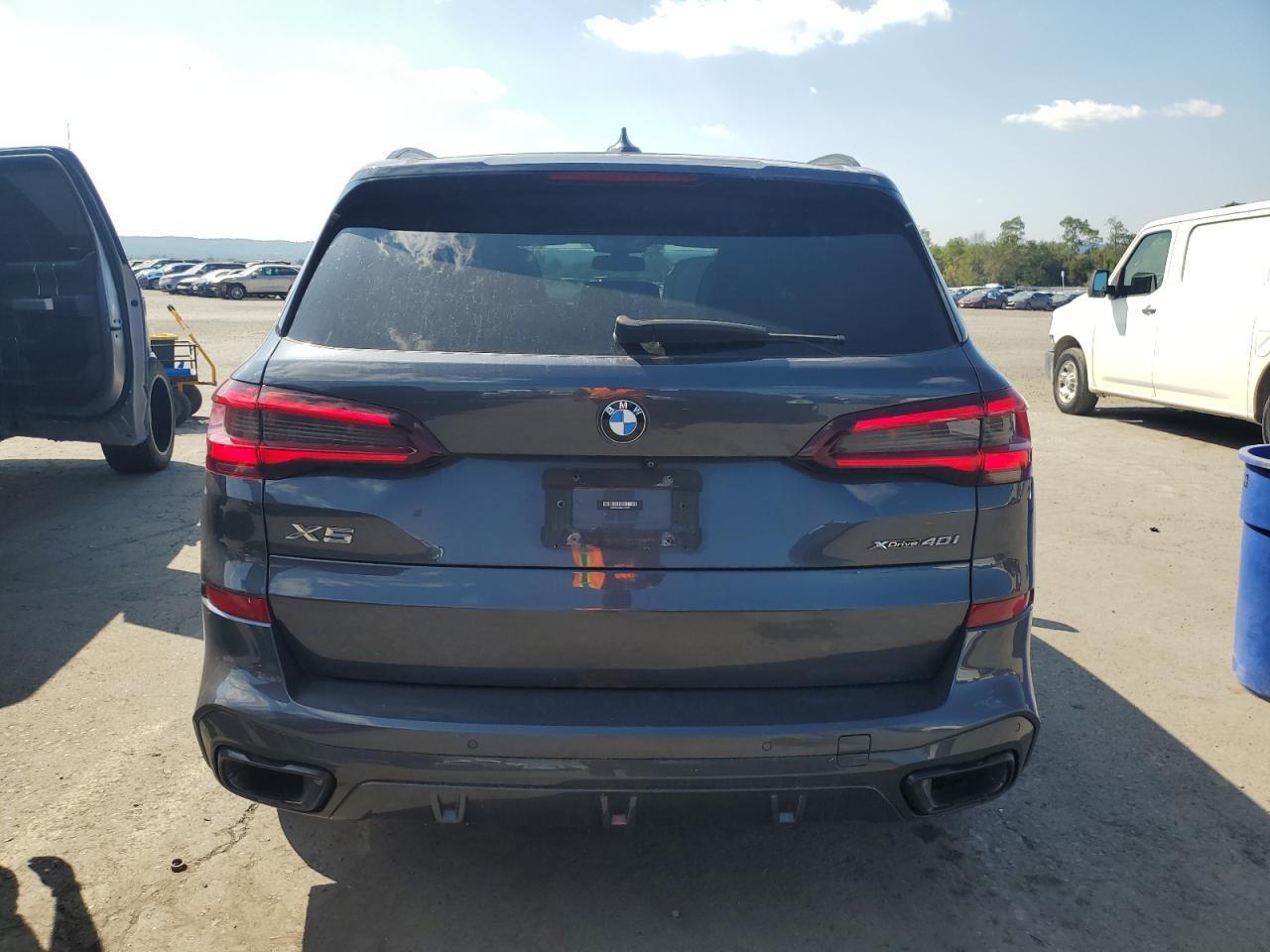 2021 BMW X5 - zdjęcie 6