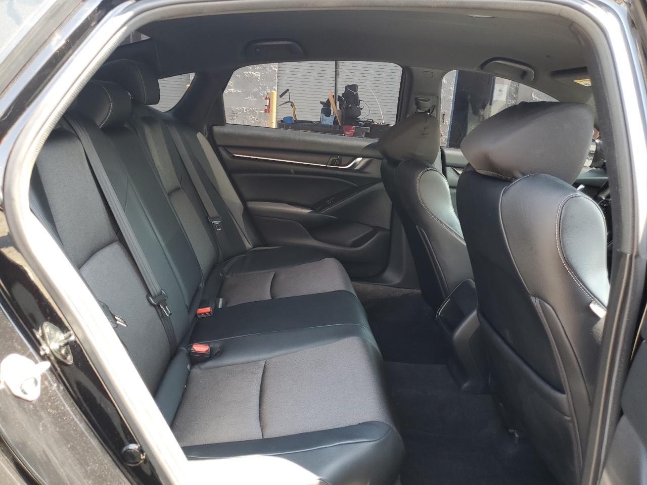 2018 Honda Accord - zdjęcie 10