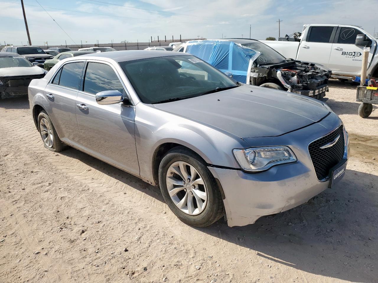 2015 Chrysler 300 - zdjęcie 4
