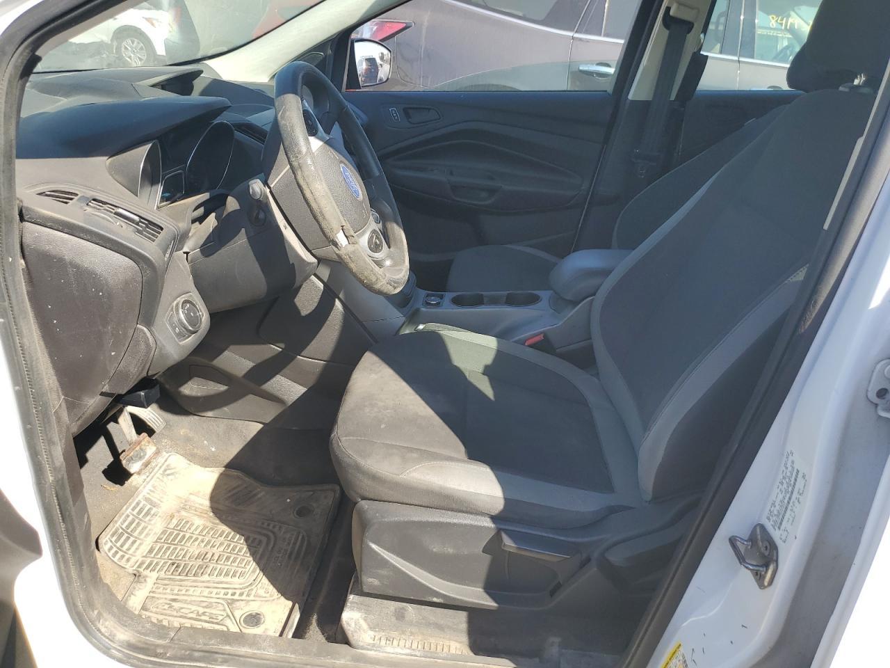2014 Ford Escape S - zdjęcie 7