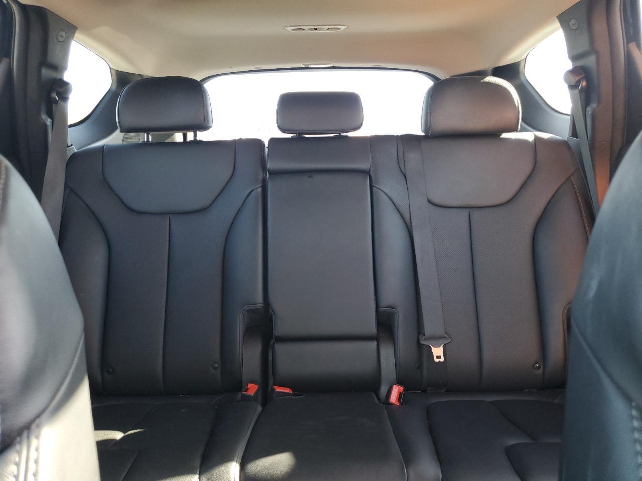 2023 Hyundai Santa Fe - zdjęcie 10