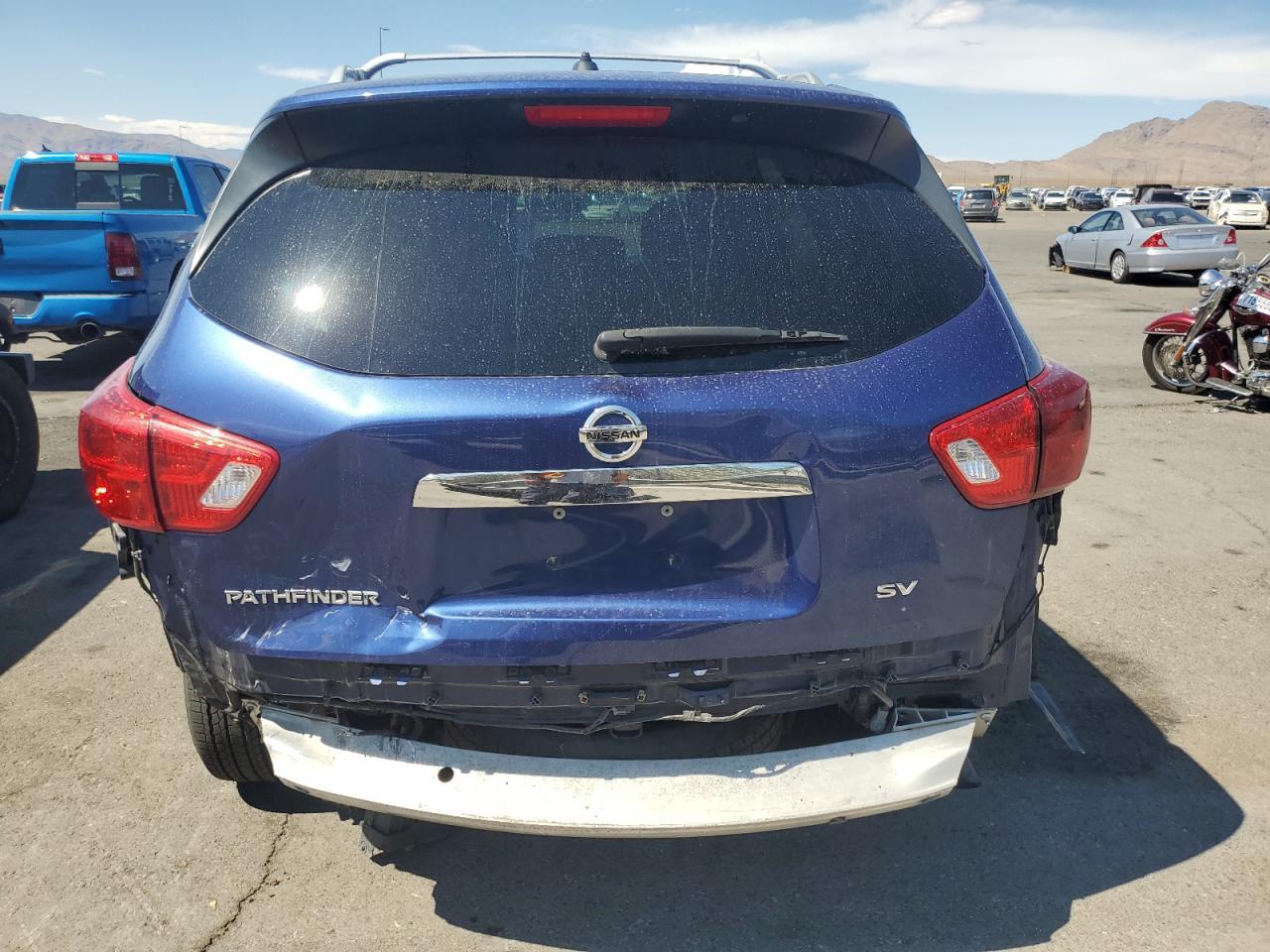 2018 Nissan Pathfinder S - zdjęcie 6