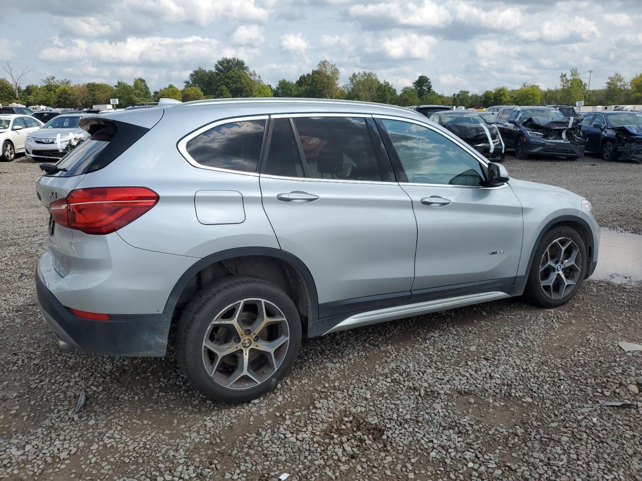 2018 BMW X1 - zdjęcie 3