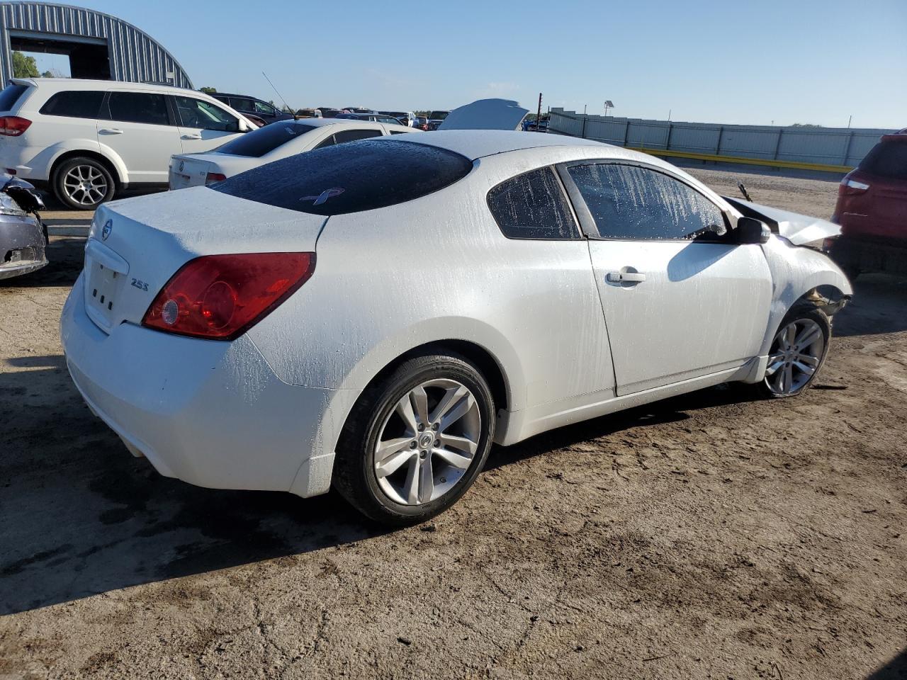 2013 Nissan Altima S - zdjęcie 3