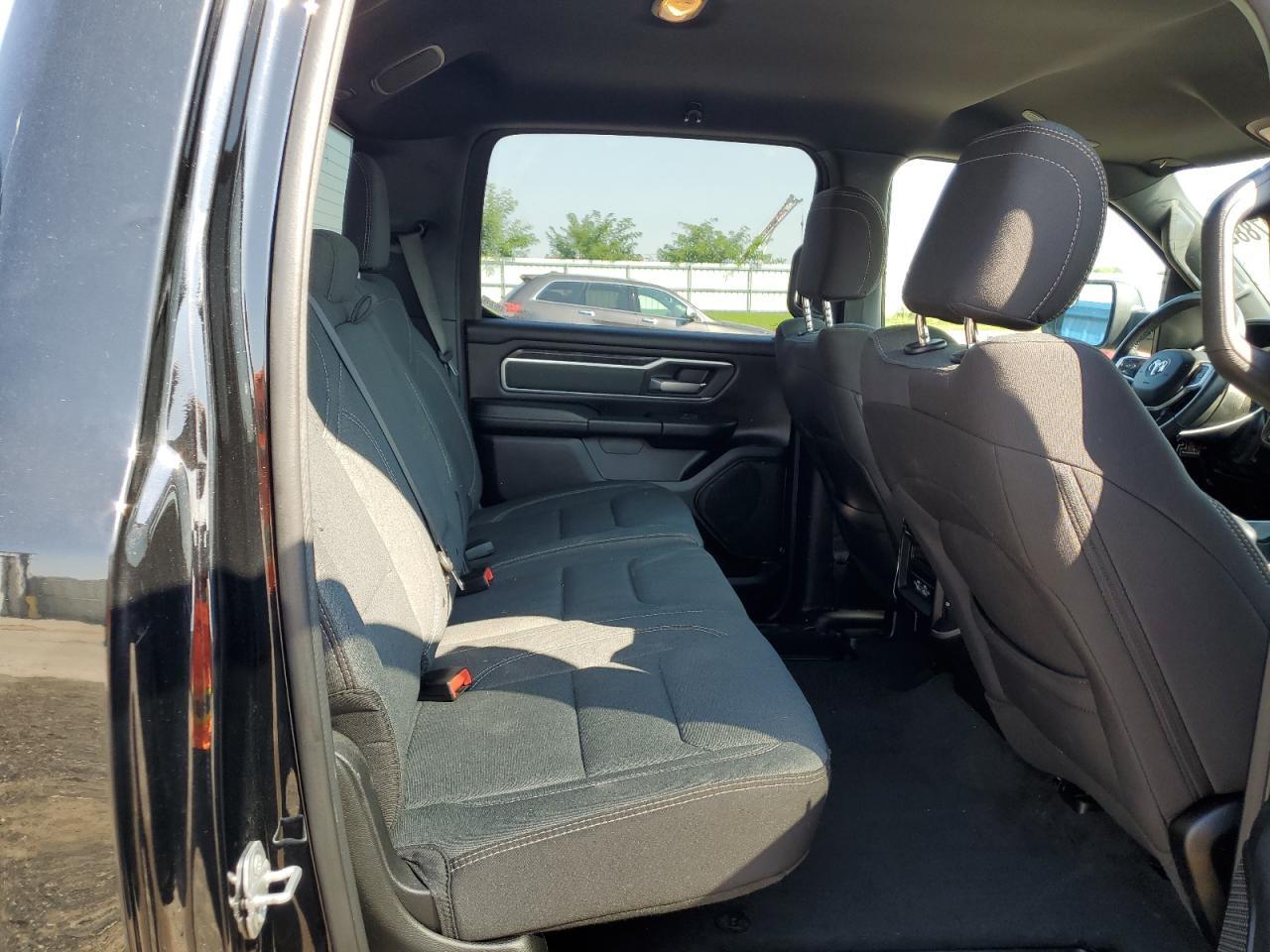 2023 RAM 1500 - zdjęcie 10