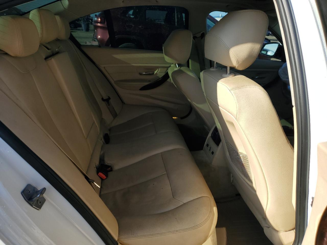 2014 BMW 328 Xi - zdjęcie 10