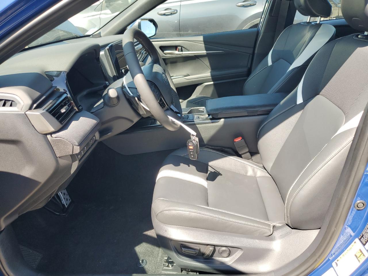 2025 Toyota Camry Xse - zdjęcie 7
