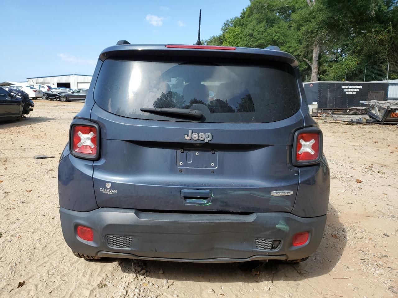 2020 Jeep Renegade Latitude - zdjęcie 6