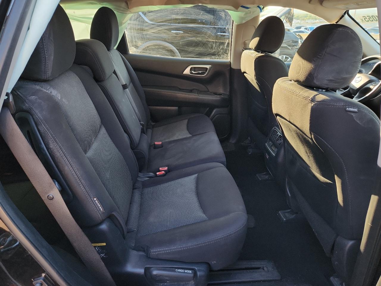 2020 Nissan Pathfinder S - zdjęcie 10