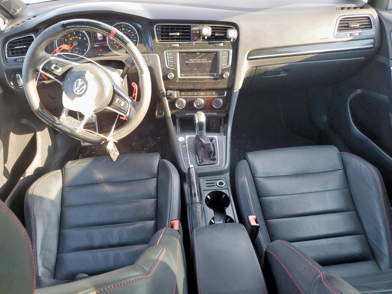2017 Volkswagen GTI - zdjęcie 8
