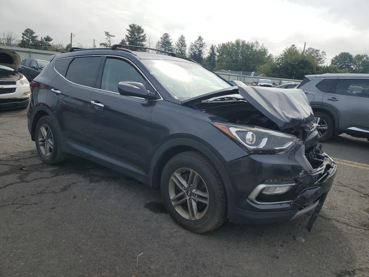 2018 Hyundai Santa Fe - zdjęcie 4