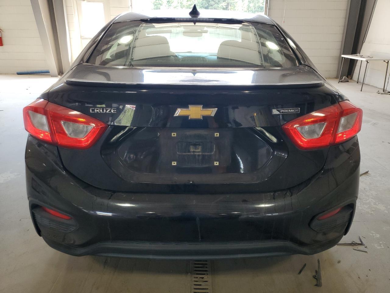 2017 Chevrolet Cruze Premier - zdjęcie 6