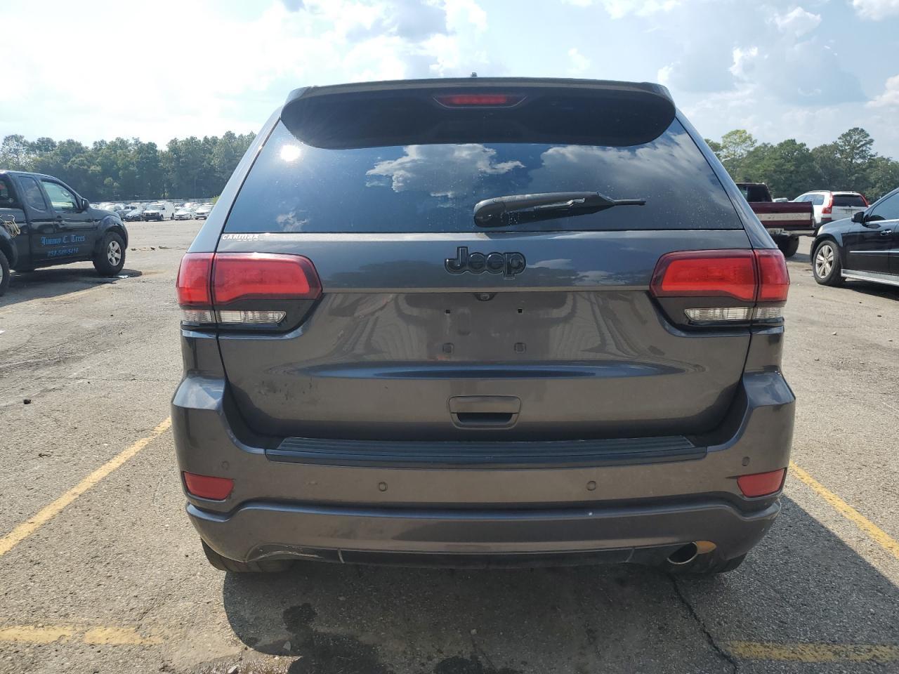 2017 Jeep Grand Cherokee Laredo - zdjęcie 6