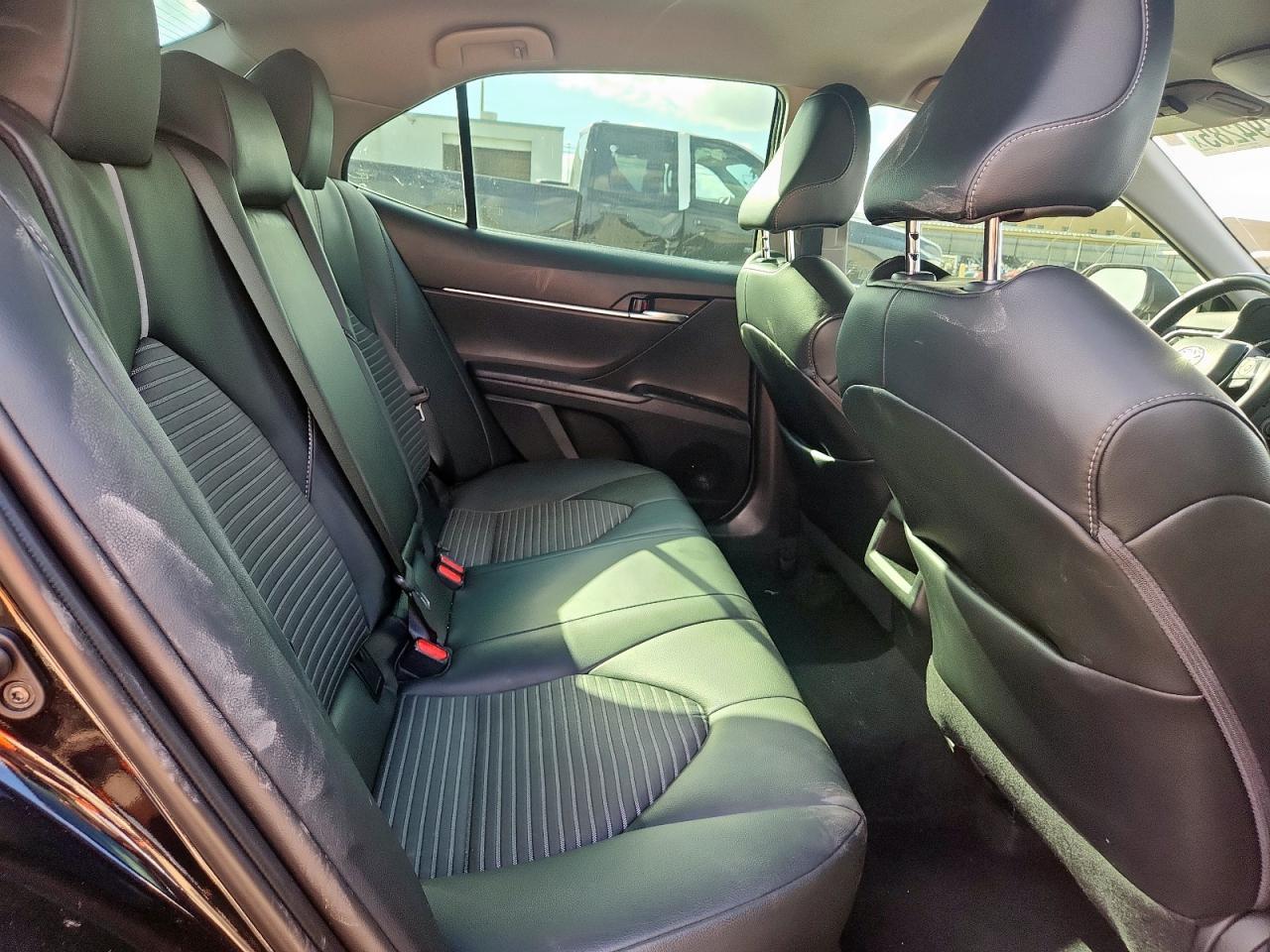 2020 Toyota Camry Se - zdjęcie 10