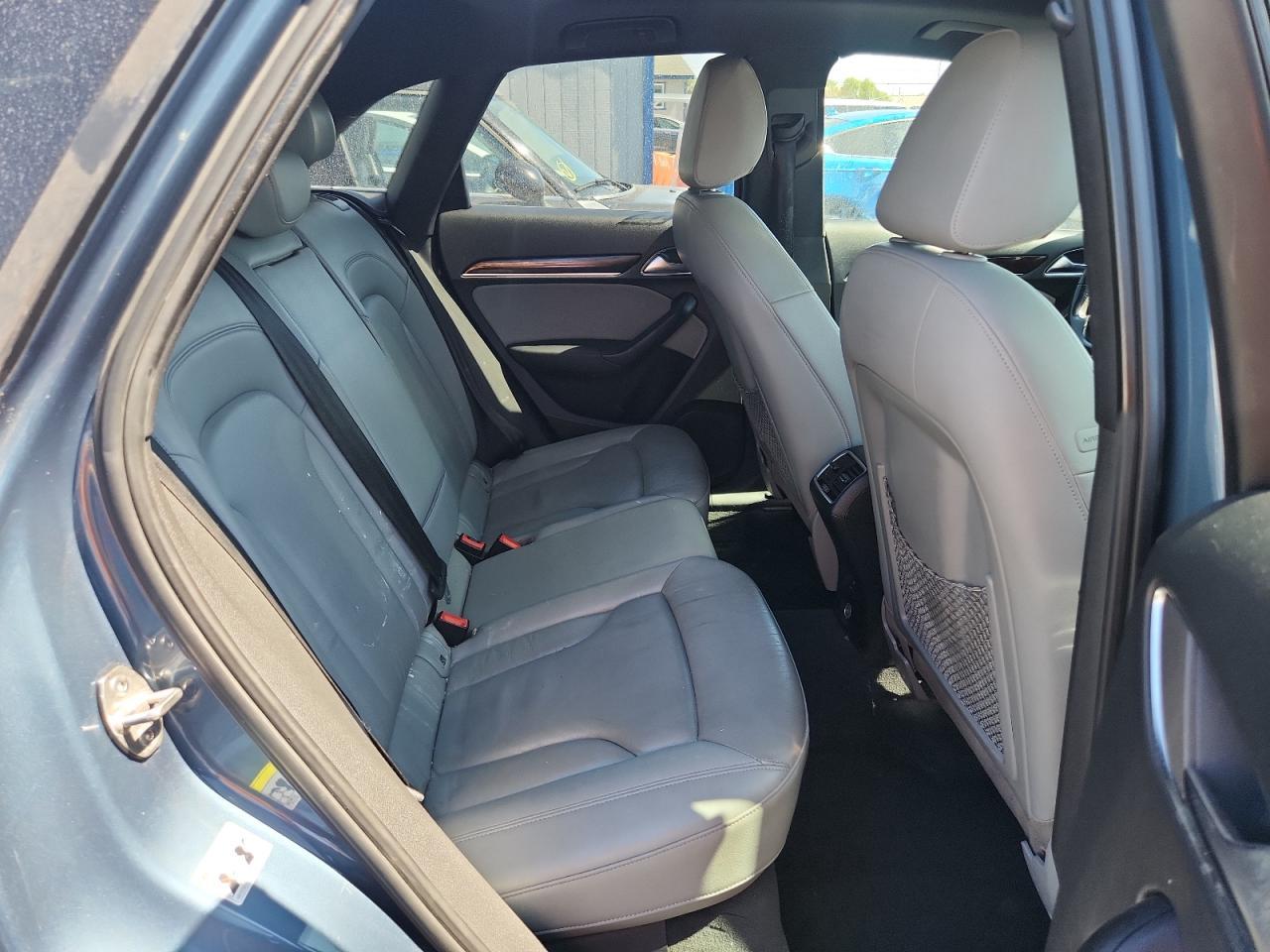 2016 Audi Q3 Premium Plus - zdjęcie 11