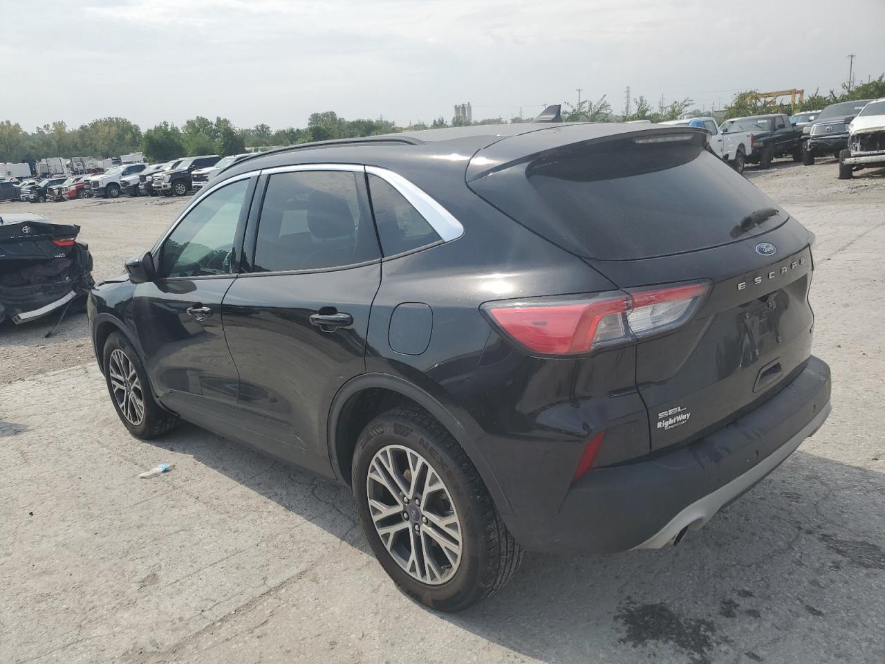 2021 Ford Escape Sel - zdjęcie 2