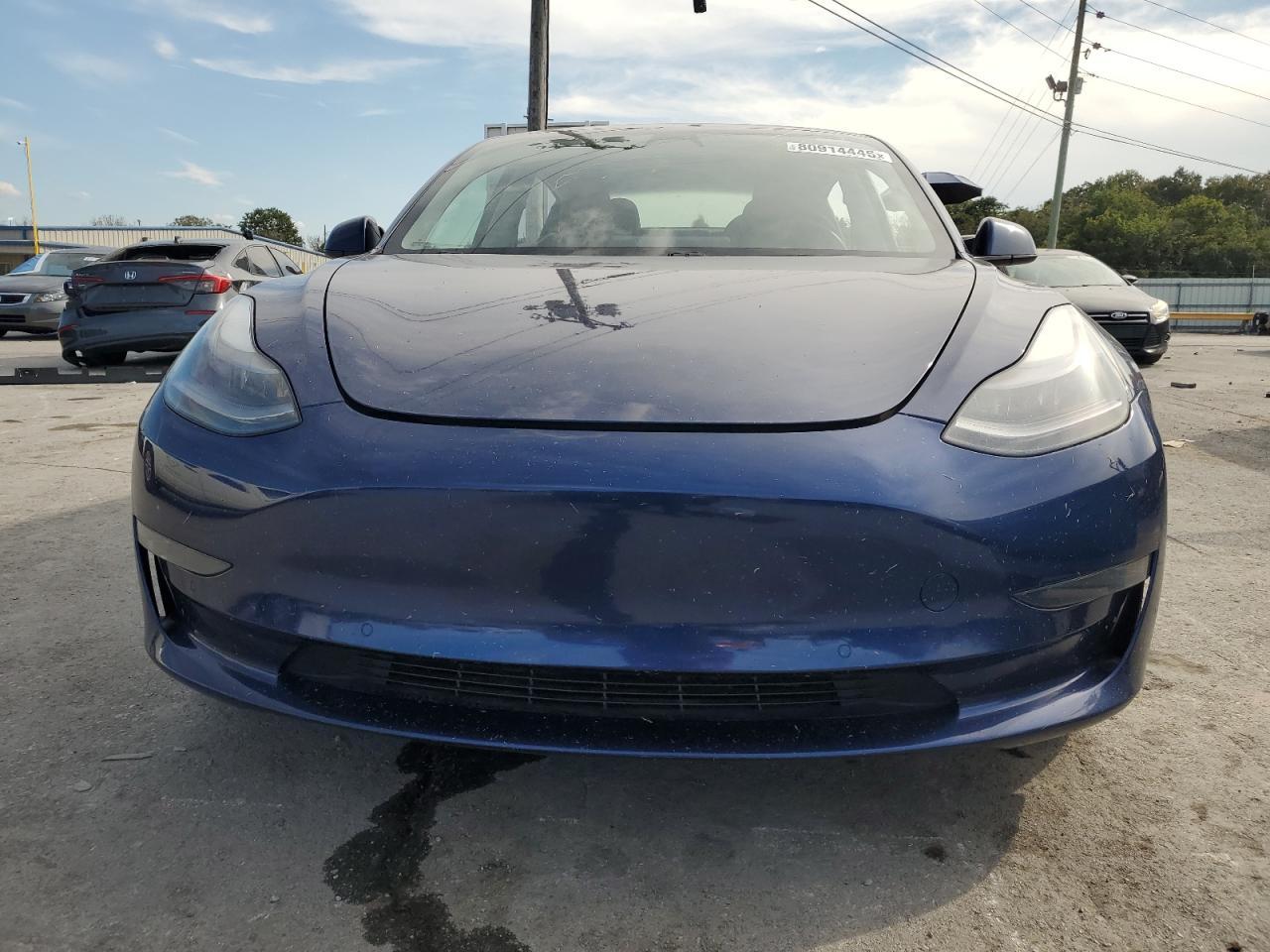 2021 Tesla Model 3 - zdjęcie 5