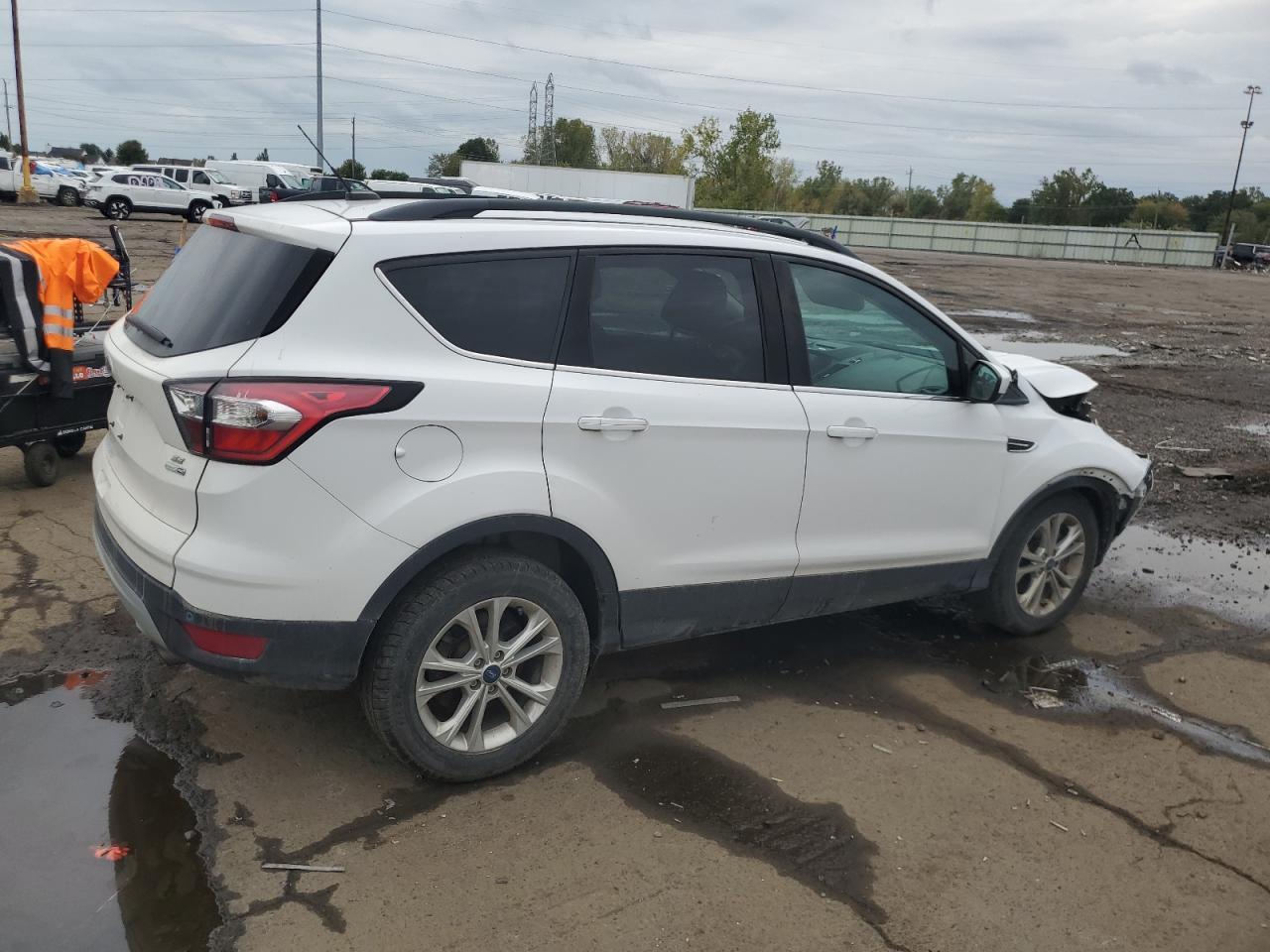 2017 Ford Escape - zdjęcie 3