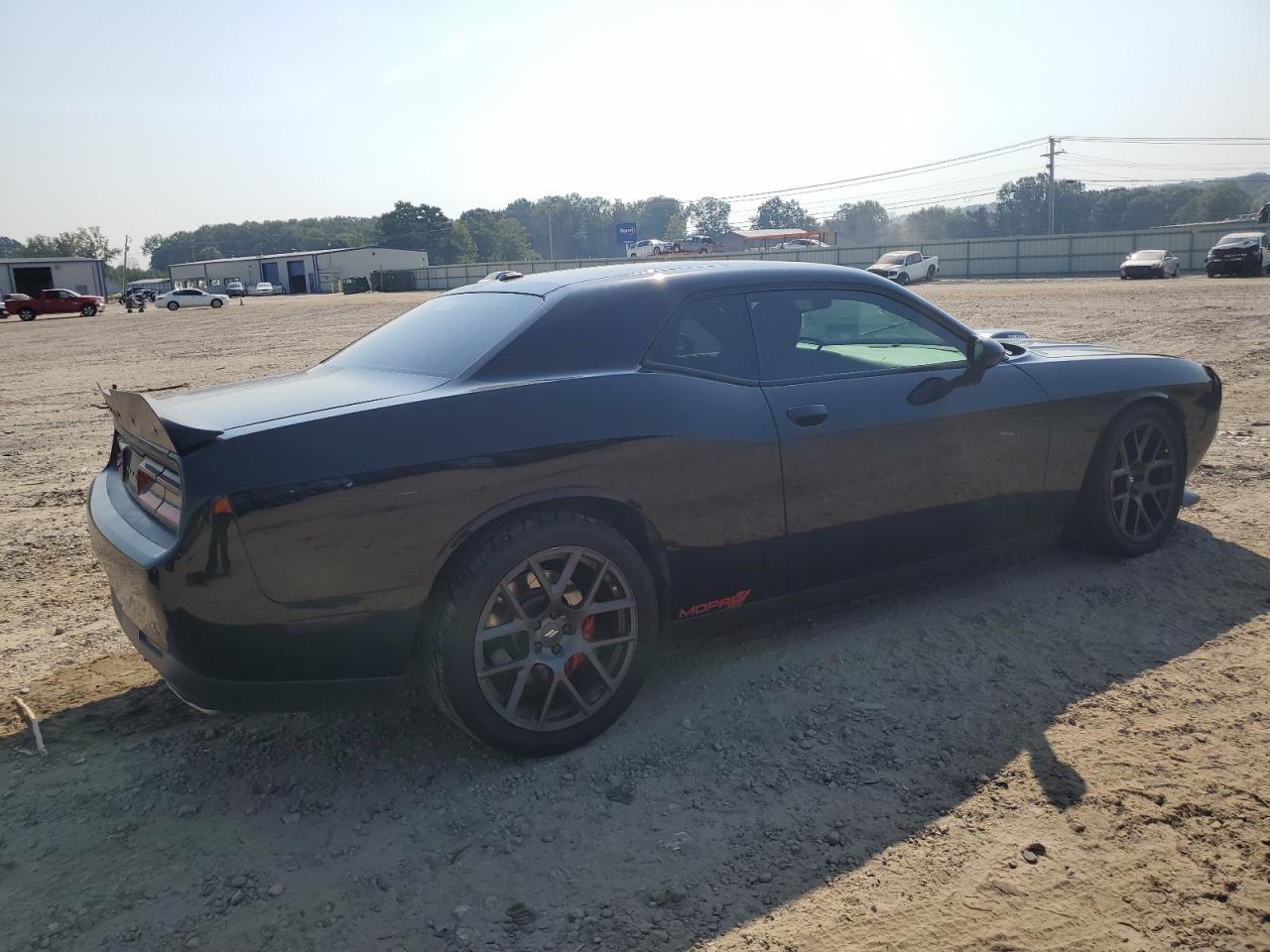 2018 Dodge Challenger - zdjęcie 3